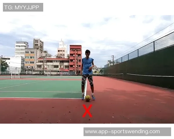 青木本方禁区外油炸丸子过人狂奔80米射门被扑引发球迷怒火