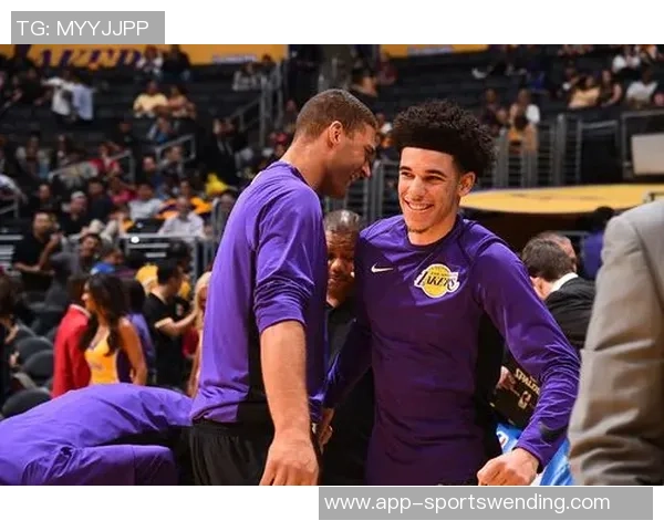 巴延德尔强调土耳其队士气高涨无论谁上场都将全力以赴争胜